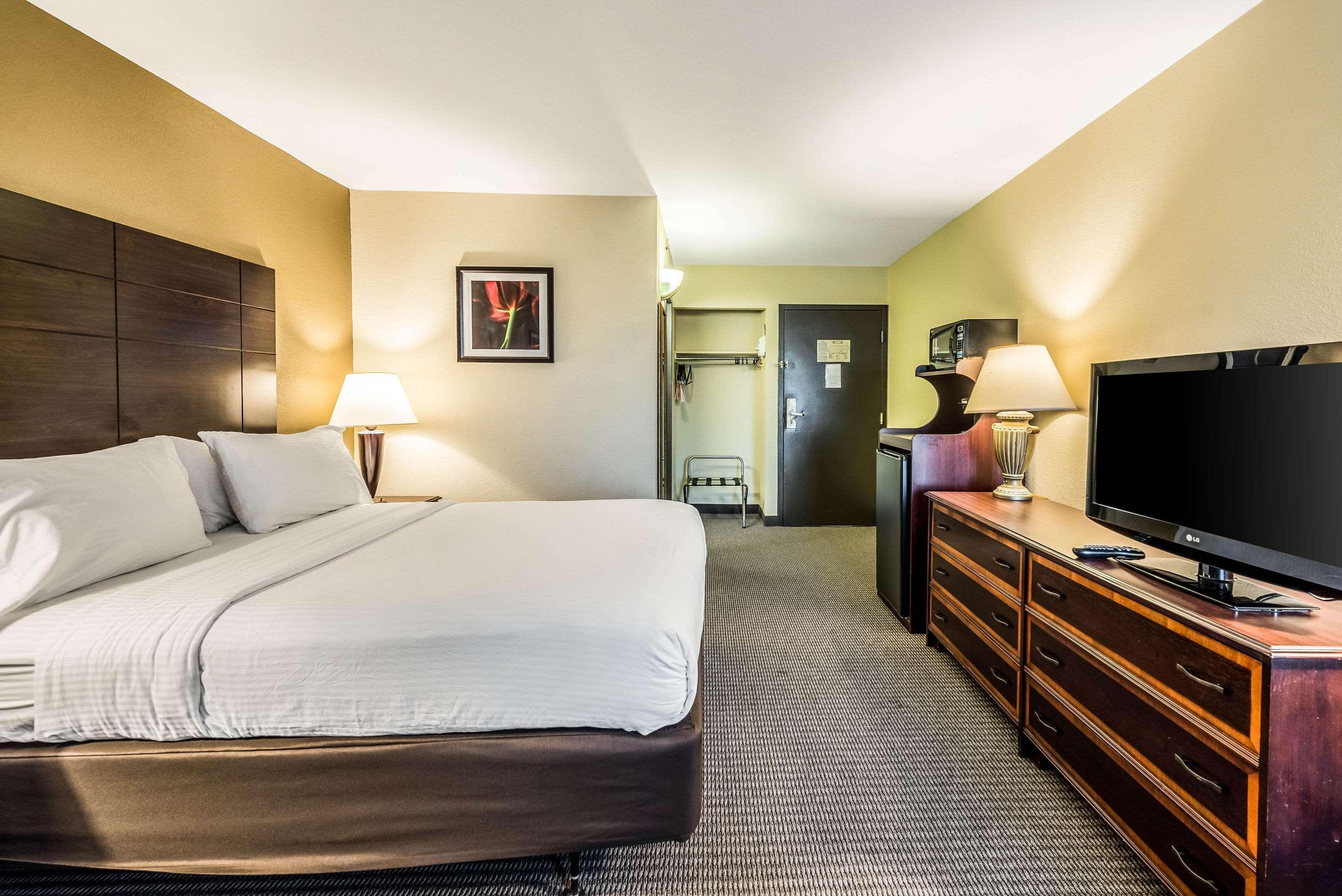 Clarion Hotel Cincinnati North Шаронвілл Екстер'єр фото