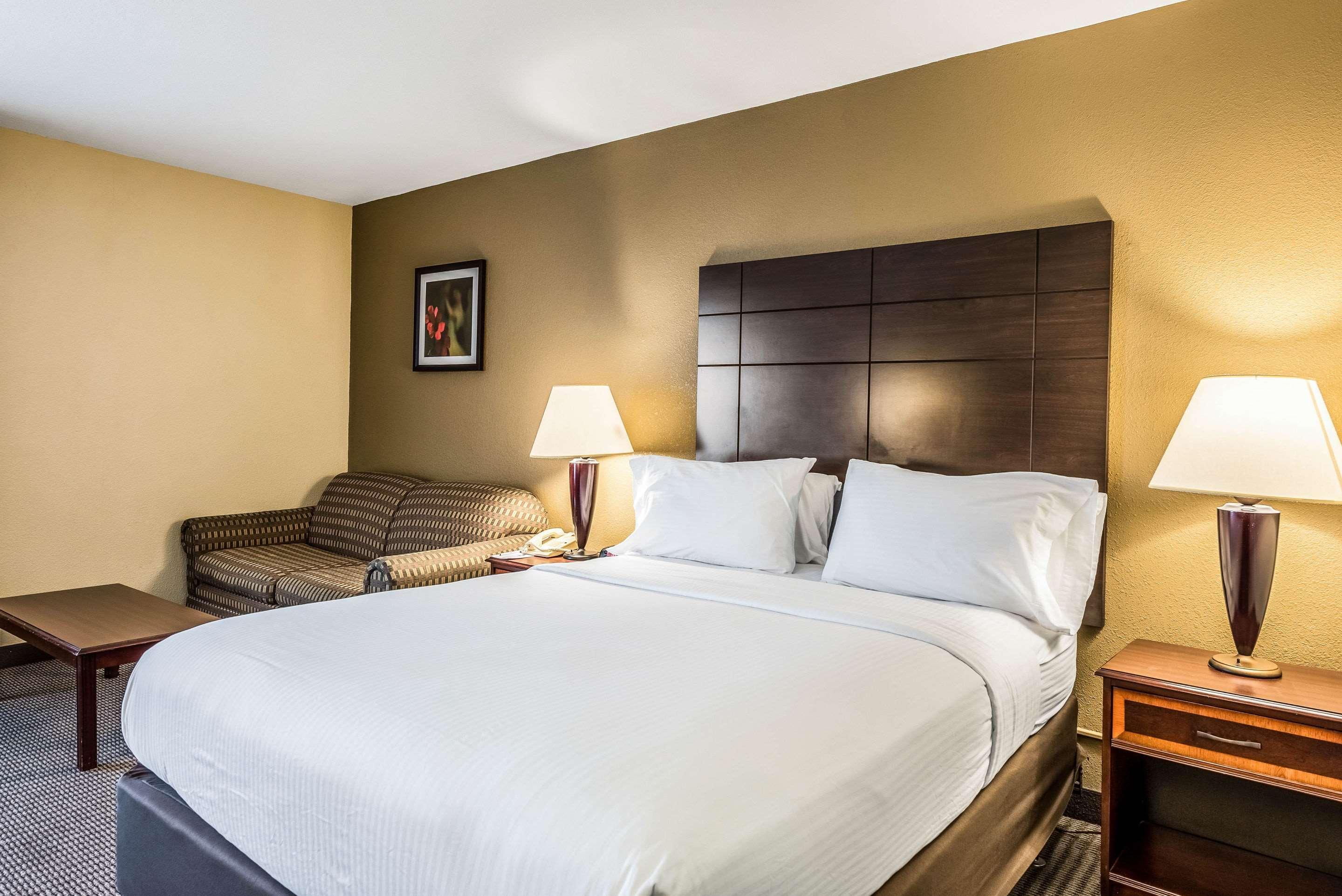 Clarion Hotel Cincinnati North Шаронвілл Екстер'єр фото