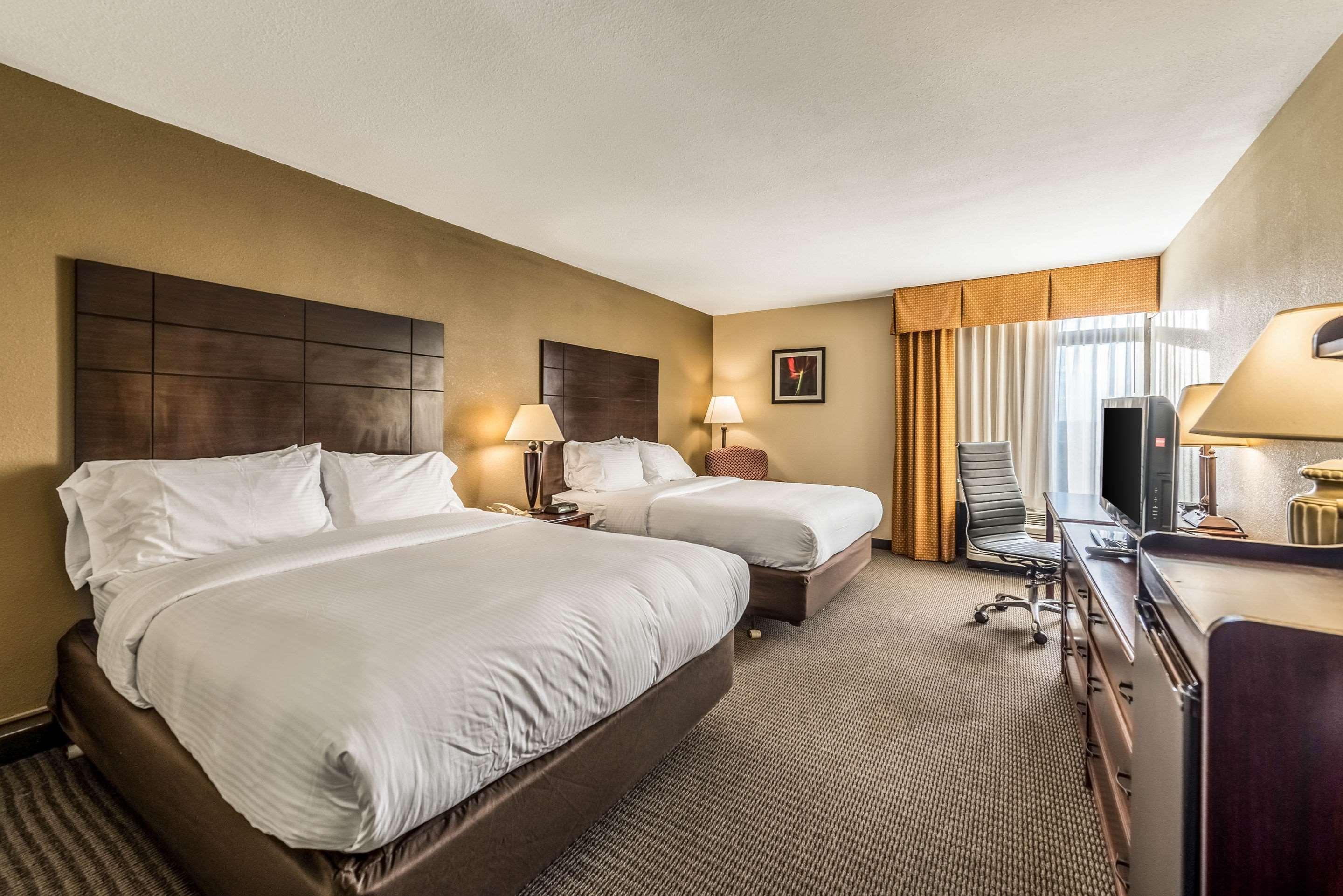 Clarion Hotel Cincinnati North Шаронвілл Екстер'єр фото
