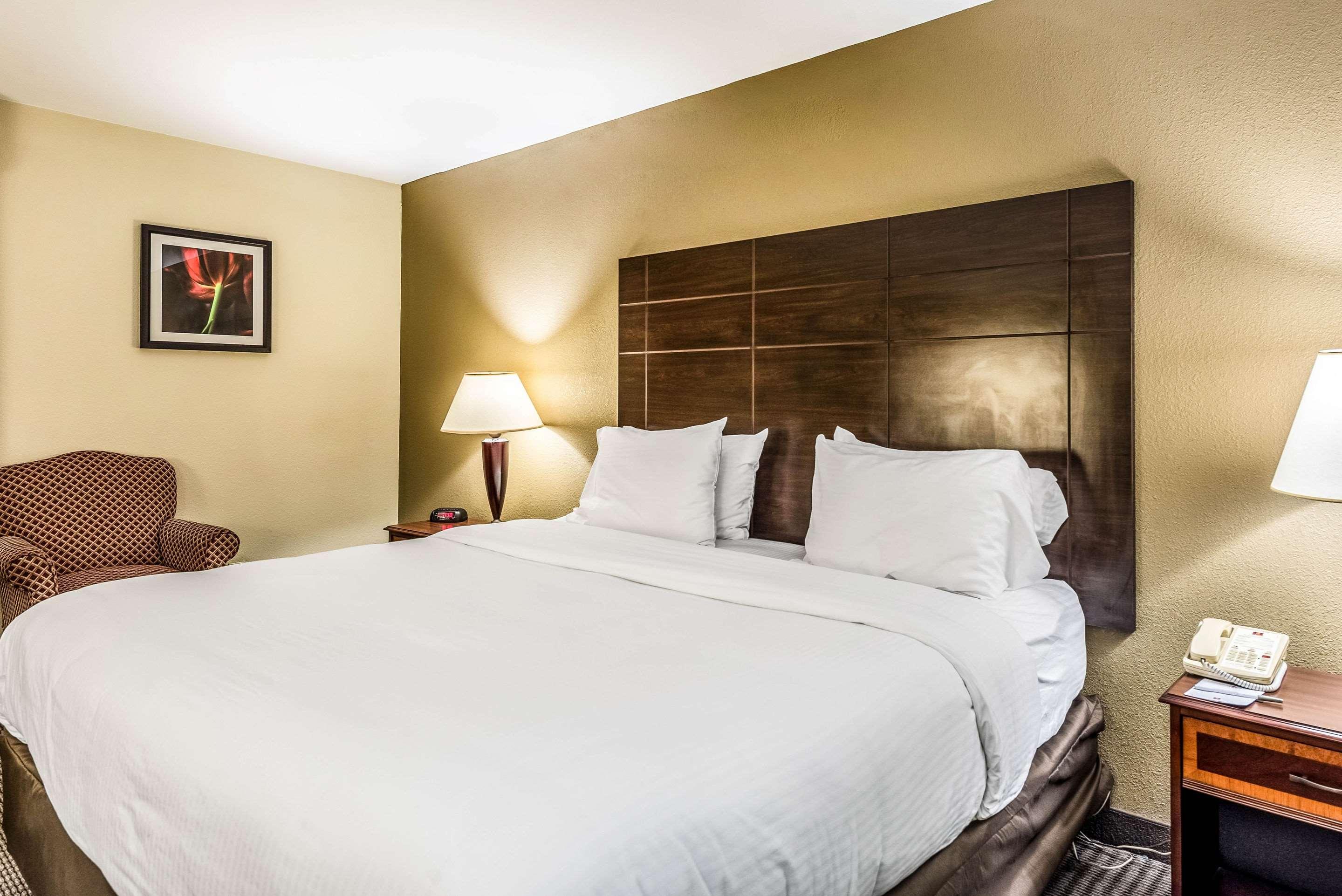 Clarion Hotel Cincinnati North Шаронвілл Екстер'єр фото