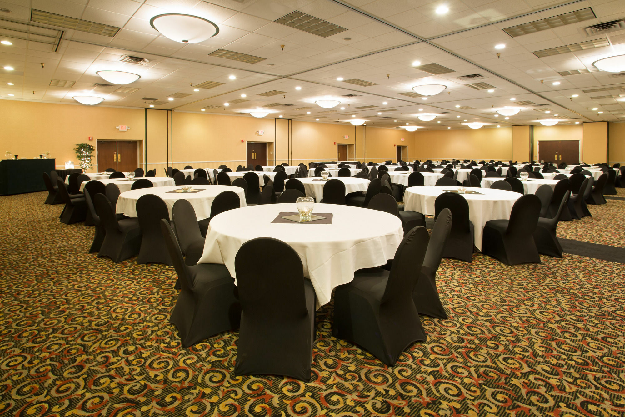 Clarion Hotel Cincinnati North Шаронвілл Екстер'єр фото