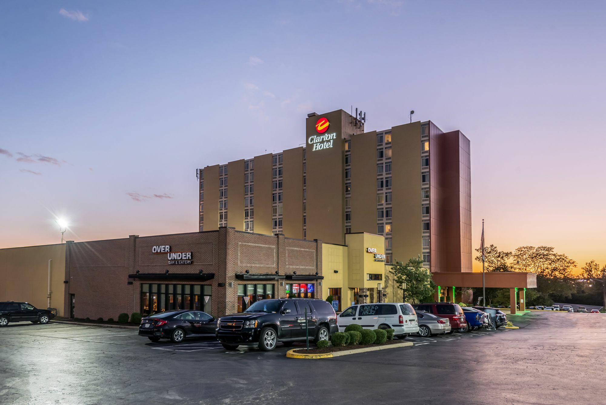 Clarion Hotel Cincinnati North Шаронвілл Екстер'єр фото
